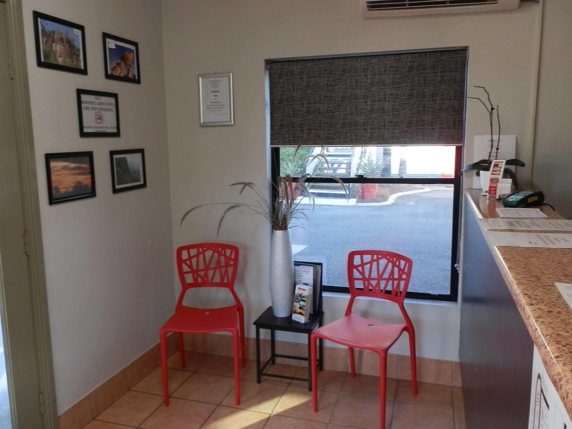 Narrabri Motel And Caravan Park Экстерьер фото
