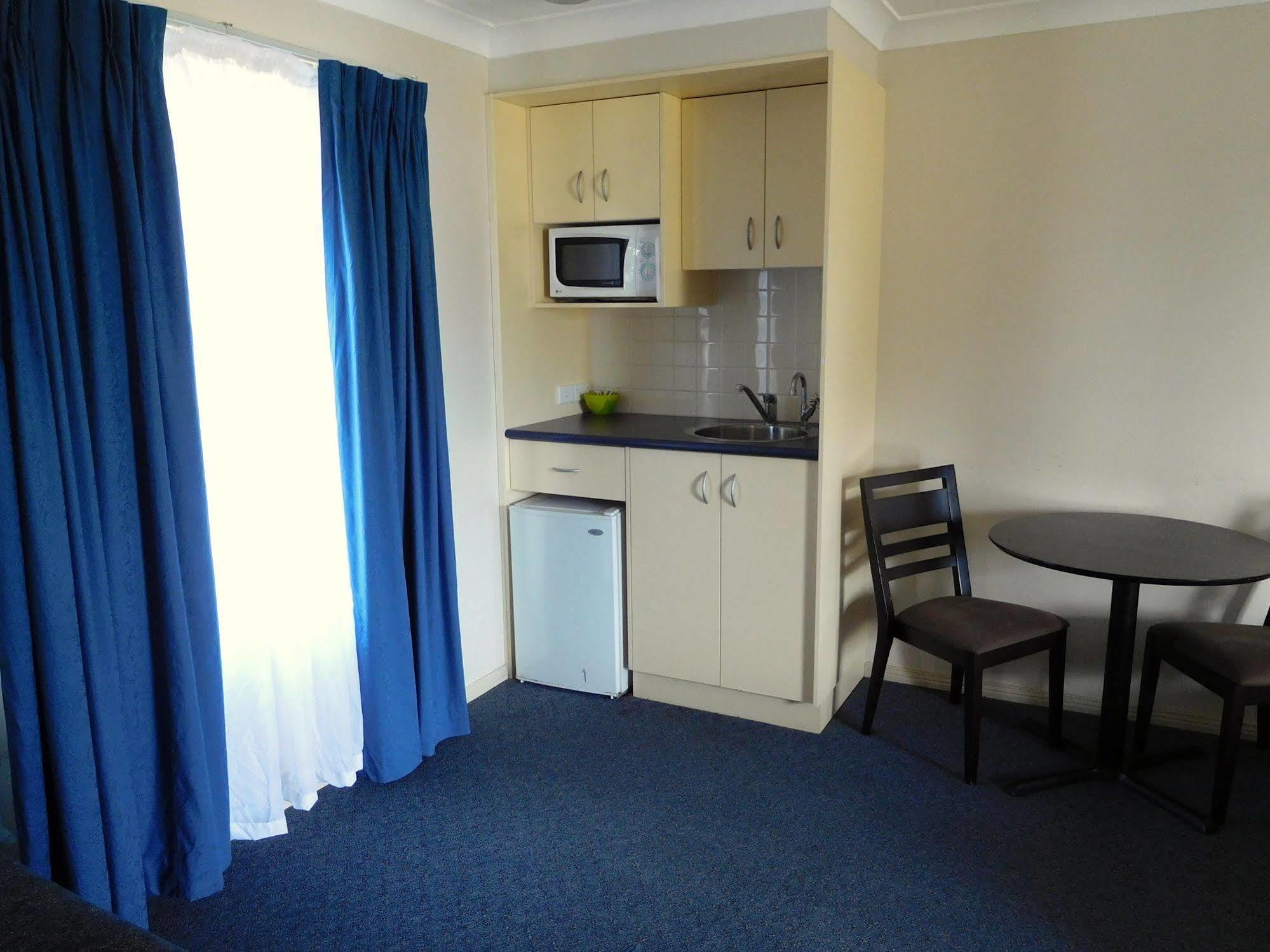 Narrabri Motel And Caravan Park Экстерьер фото